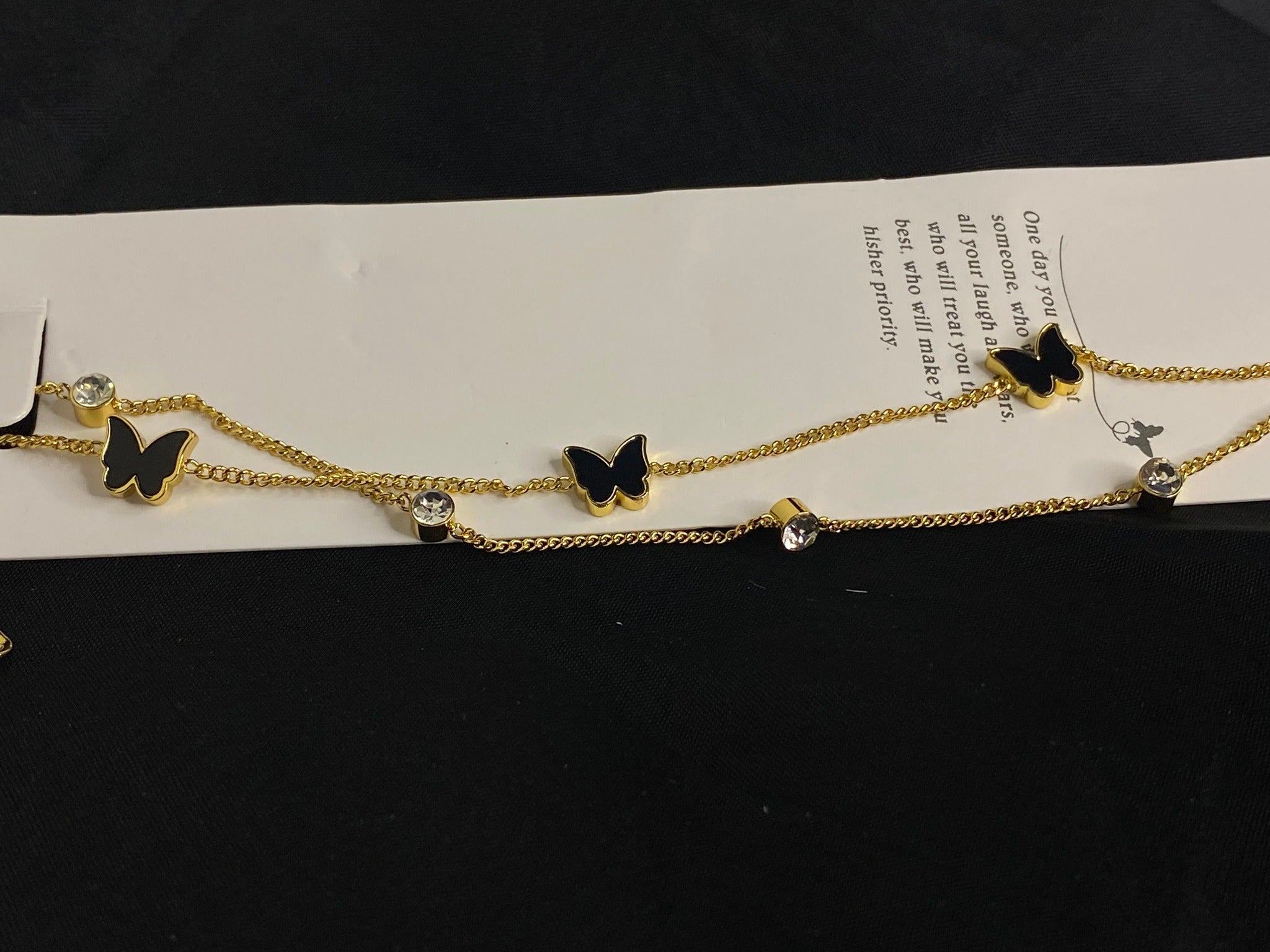 𝐄𝐥𝐞𝐠𝐚𝐧𝐭 𝐆𝐨𝐥𝐝 𝐁𝐮𝐭𝐭𝐞𝐫𝐟𝐥𝐲 𝐂𝐡𝐚𝐫𝐦 𝐁𝐫𝐚𝐜𝐞𝐥𝐞𝐭 𝐰𝐢𝐭𝐡 𝐂𝐫𝐲𝐬𝐭𝐚𝐥 𝐀𝐜𝐜𝐞𝐧𝐭𝐬"