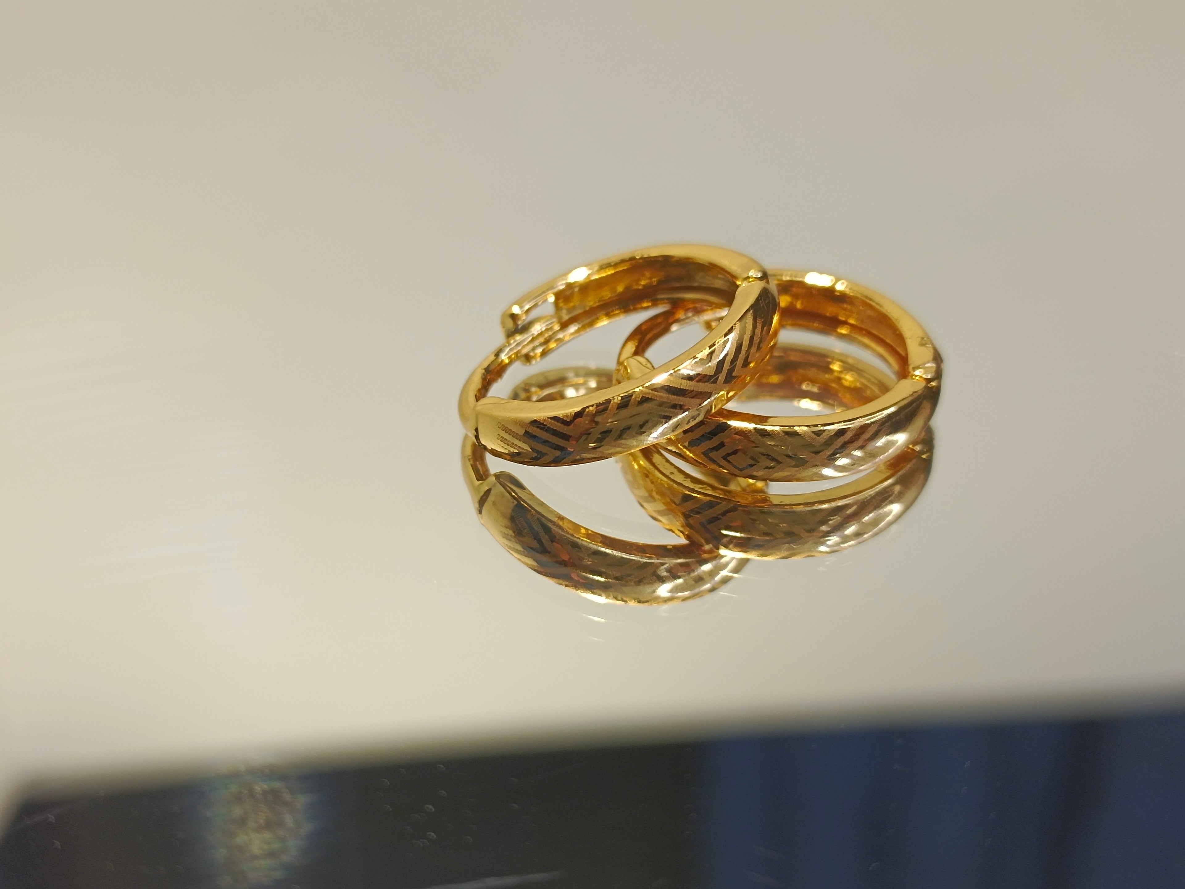 𝐆𝐨𝐥𝐝 𝐏𝐥𝐚𝐭𝐞𝐝 𝐄𝐧𝐠𝐫𝐚𝐯𝐞𝐝 𝐇𝐨𝐨𝐩 𝐄𝐚𝐫𝐫𝐢𝐧𝐠𝐬 – 𝐄𝐥𝐞𝐠𝐚𝐧𝐭 𝐝𝐢𝐟𝐟𝐞𝐫𝐞𝐧𝐭 𝐝𝐞𝐬𝐢𝐠𝐧 𝐃𝐚𝐢𝐥𝐲 𝐖𝐞𝐚𝐫 𝐂𝐨𝐥𝐥𝐞𝐜𝐭𝐢𝐨𝐧