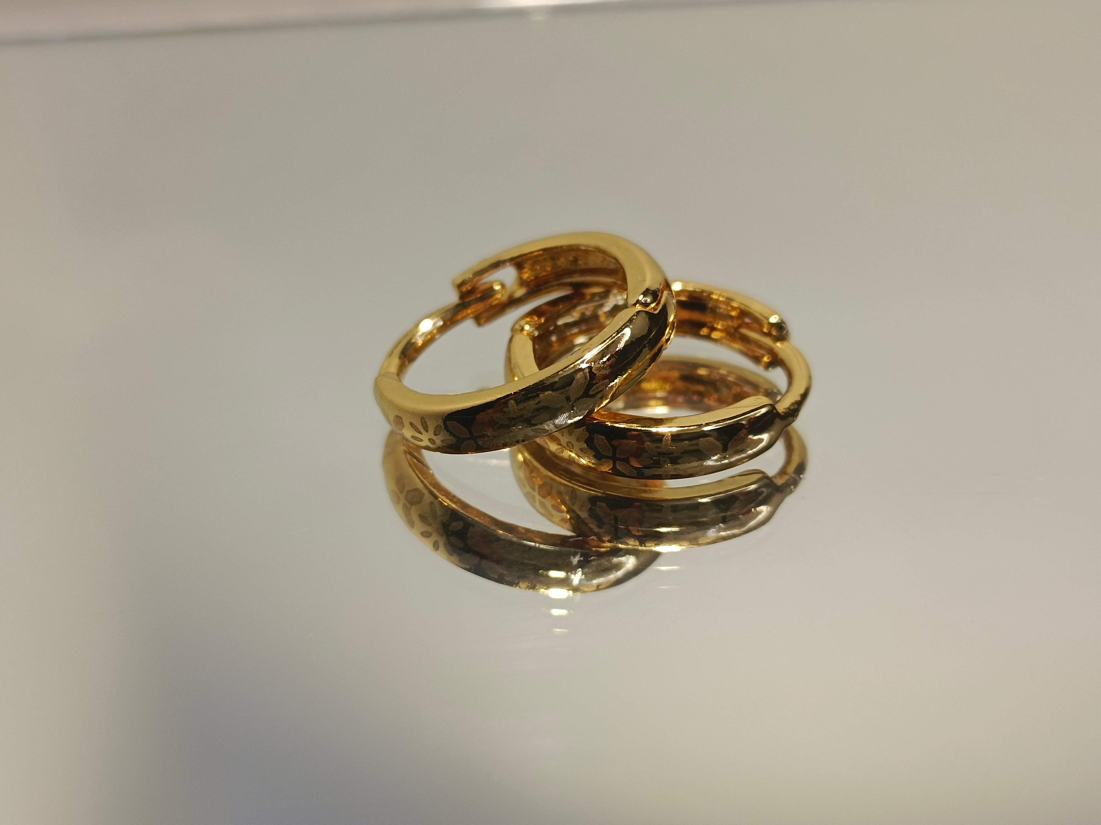 𝐆𝐨𝐥𝐝 𝐏𝐥𝐚𝐭𝐞𝐝 𝐄𝐧𝐠𝐫𝐚𝐯𝐞𝐝 𝐇𝐨𝐨𝐩 𝐄𝐚𝐫𝐫𝐢𝐧𝐠𝐬 – 𝐄𝐥𝐞𝐠𝐚𝐧𝐭 𝐝𝐢𝐟𝐟𝐞𝐫𝐞𝐧𝐭 𝐝𝐞𝐬𝐢𝐠𝐧 𝐃𝐚𝐢𝐥𝐲 𝐖𝐞𝐚𝐫 𝐂𝐨𝐥𝐥𝐞𝐜𝐭𝐢𝐨𝐧