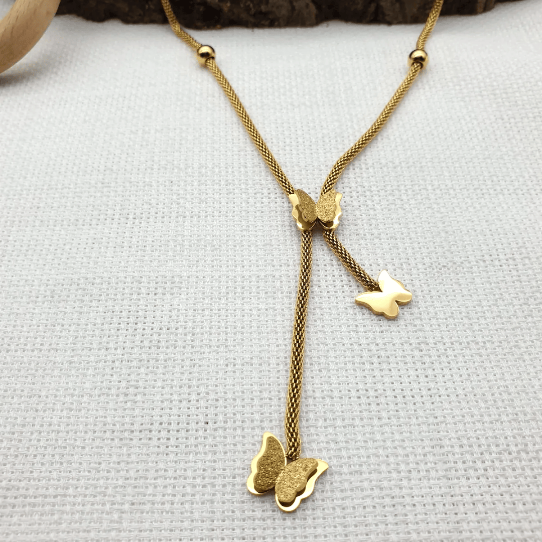 𝐁𝐮𝐭𝐭𝐞𝐫𝐟𝐥𝐲 𝐂𝐚𝐬𝐜𝐚𝐝𝐞 – 𝐆𝐨𝐥𝐝 𝐏𝐥𝐚𝐭𝐞𝐝 𝐃𝐞𝐬𝐢𝐠𝐧𝐞𝐫 𝐍𝐞𝐜𝐤𝐥𝐚𝐜𝐞